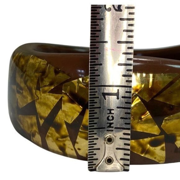 Vintage Chunky Lucite Bangle Bracelet Chocolate Brown w/Embedded Gold‎ Confetti - Picture 6 of 10